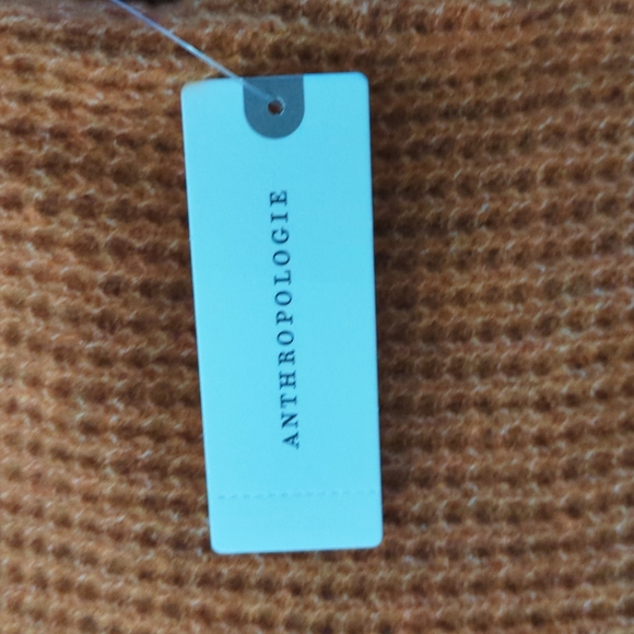 Crisscross back Sweater by Anthroplogie - Picture 4 of 4